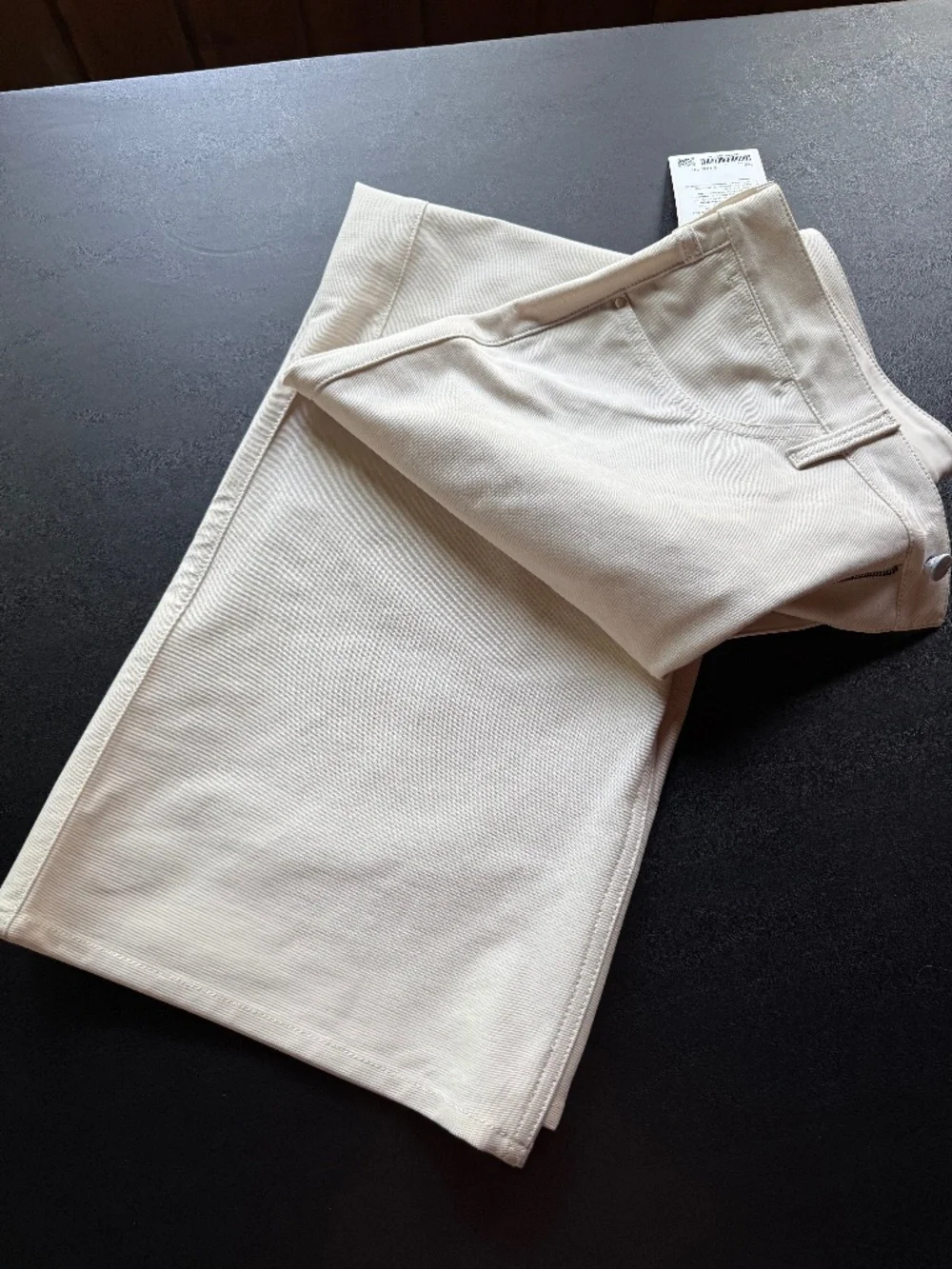 Lululemon EasyFive Low-Rise Classic Wide-Leg Pant, 32 Regular (size 12)